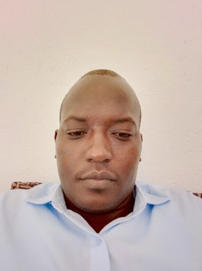 <span>Richard, 35</span> <span style='width: 25px; height: 16px; float: right; background-image: url(/bitmaps/flags_small/KE.PNG)'> </span><br><span>Athi River, ケニア</span> <input type='button' class='joinbtn' style='float: right' value='JOIN NOW' />