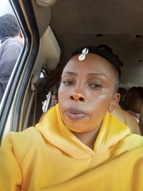 <span>Patricia, 38</span> <span style='width: 25px; height: 16px; float: right; background-image: url(/bitmaps/flags_small/KE.PNG)'> </span><br><span>Nairobi, 肯尼亚</span> <input type='button' class='joinbtn' style='float: right' value='JOIN NOW' />