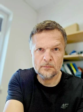 <span>Artur, 48</span>&nbsp;<span style='width: 25px; height: 16px; float: right; background-image: url(/bitmaps/flags_small/PL.PNG)'>&nbsp;</span><br><span>Jonkowo, Польша</span>&nbsp;<input type='button' class='joinbtn' style='float: right' value='JOIN NOW' />