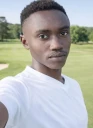 Alex, 20&nbsp;anni