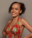 Vee, 26&nbsp;Años