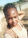 Metrine, 27&nbsp;anni