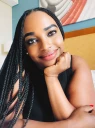 Lynnete, 37&nbsp;Jahre
