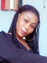 Sandrine, 32&nbsp;lata